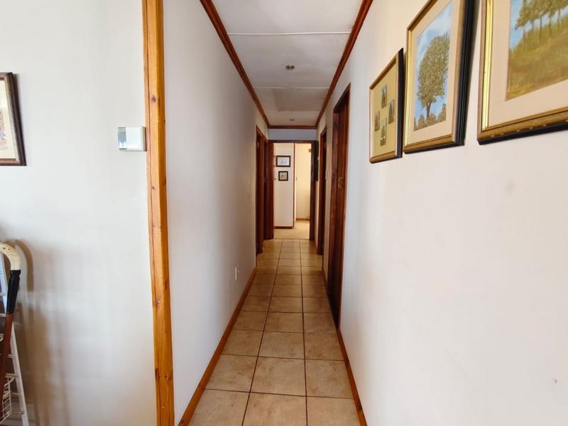 3 Bedroom Property for Sale in Dana Bay Western Cape